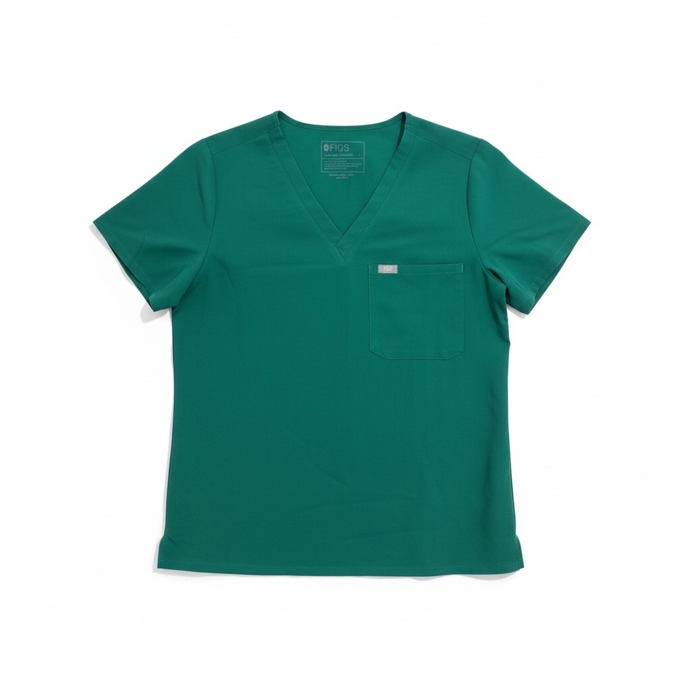 Gently worn FIGS 
	•	Catarina One-Pocket Scrub Top
	•	Straight Leg Scrub Pants